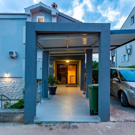 Katina Apartment With Private Pool Zadar Ngoại thất bức ảnh