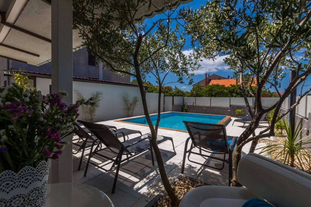 Katina Apartment With Private Pool Zadar Ngoại thất bức ảnh