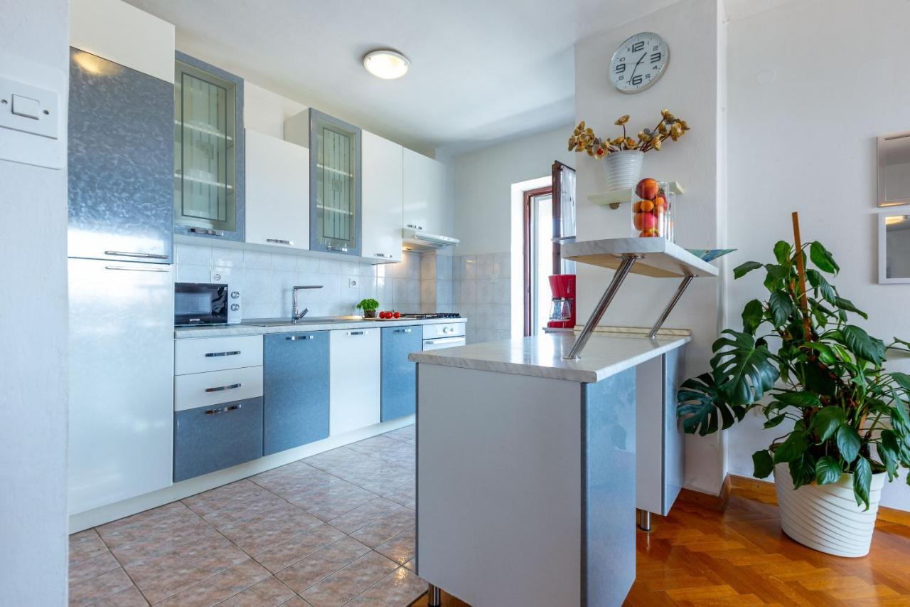 Katina Apartment With Private Pool Zadar Ngoại thất bức ảnh